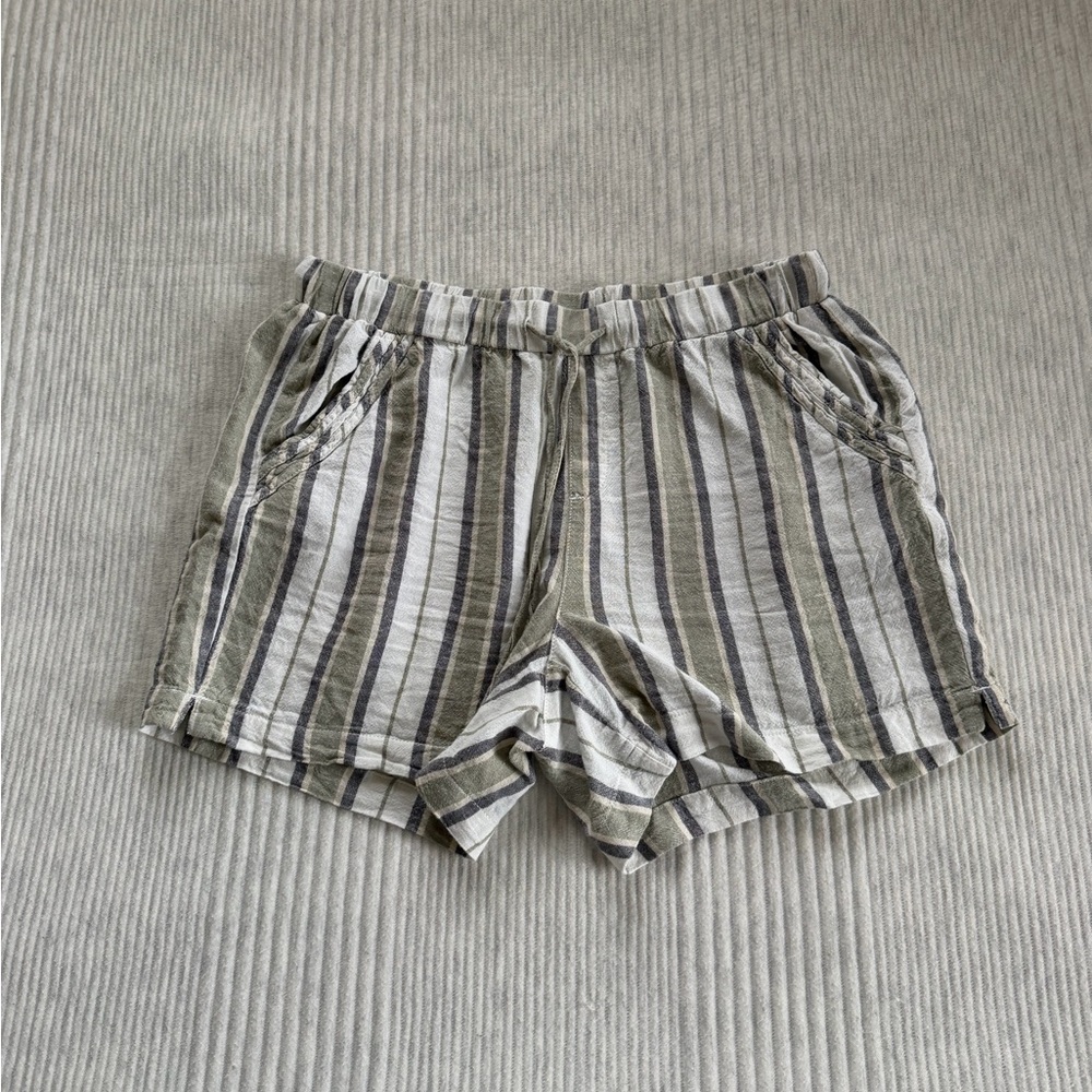 Briggs New York Women's Striped Green, Gray and White Shorts